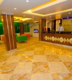 Hotel Gulshan Lake View
