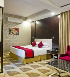 Innotel Luxury Business Hotel